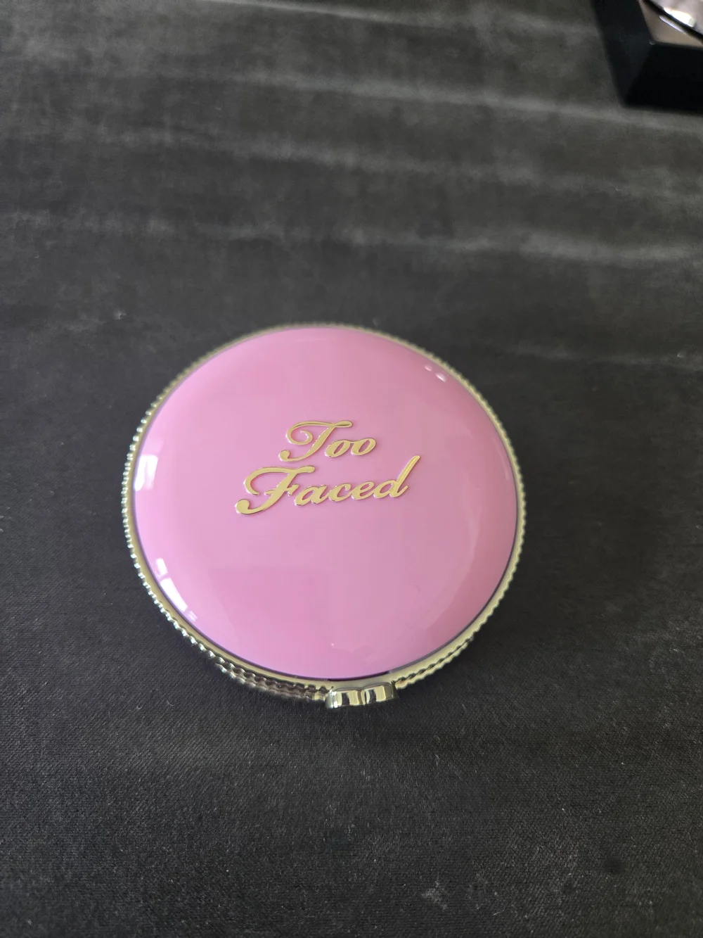 Too Faced Cloud Crush Blurring Blush